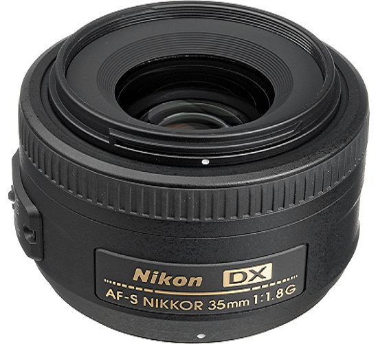 Nikkor AF S 33 mm Camera lens